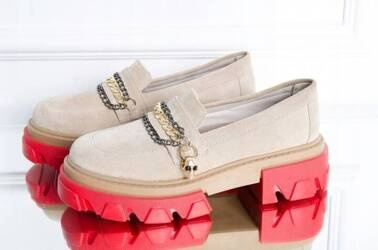 MOKASYNY NA PLATFORMIE CARINII CAA0230