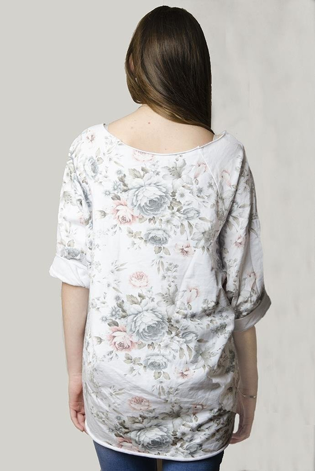 Wygodna bluzka z tyłem przedłóżanym w róże