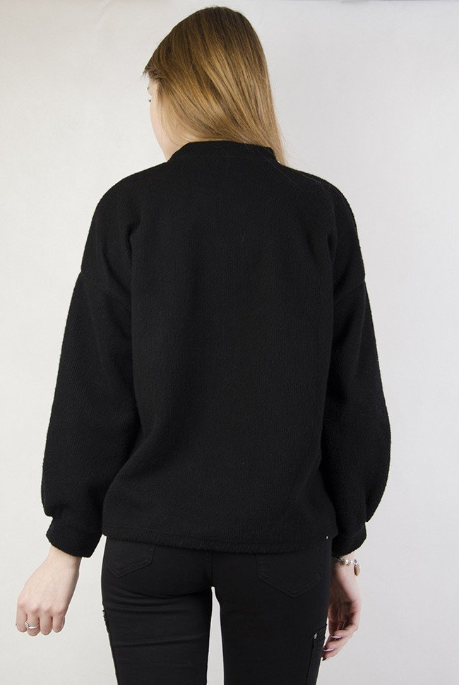 Czarna bluza z koralikami, włochata