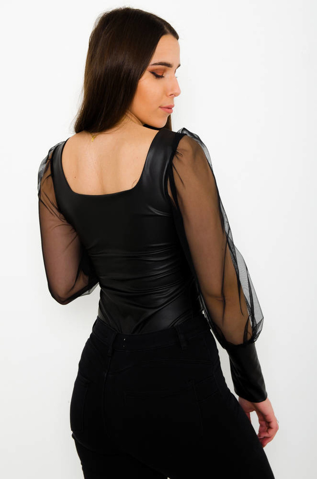 CZARNE BODY Z IMITACJI SKÓRY Z TIULOWYMI RĘKAWAMI 