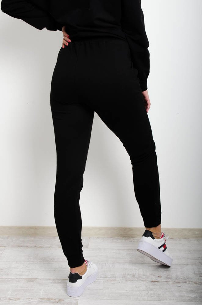 CZARNY KOMPLET DRESOWY Z LOGO LAMANUEL