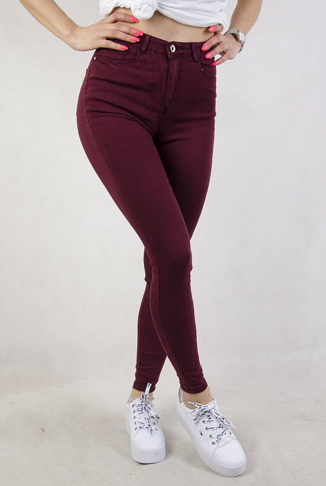 Intensywnie bordowe dopasowane spodnie z wysokim stanem