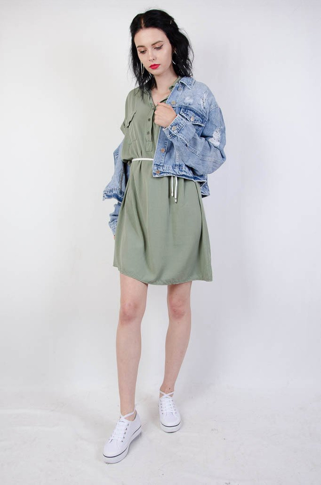 ZIELONA SUKIENKA SZMIZJERKA WIĄZANA W PASIE