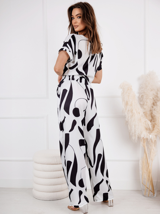 KOMPLET BIAŁO-CZARNY WE WZORY SPODNI+ BLUZKA