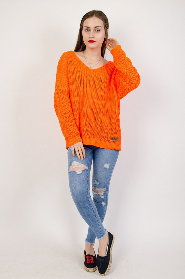Pomarańczowy sweter z dekoltem w serek