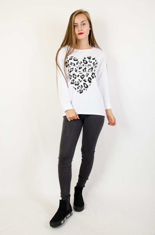 Biała bluzka z aplikacją w panterkę