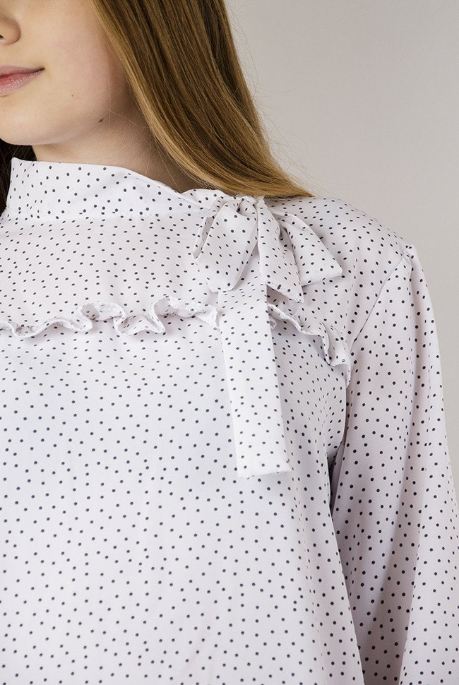 Biała bluzka koszulowa w szare kropki z wiązaniem w dekolcie