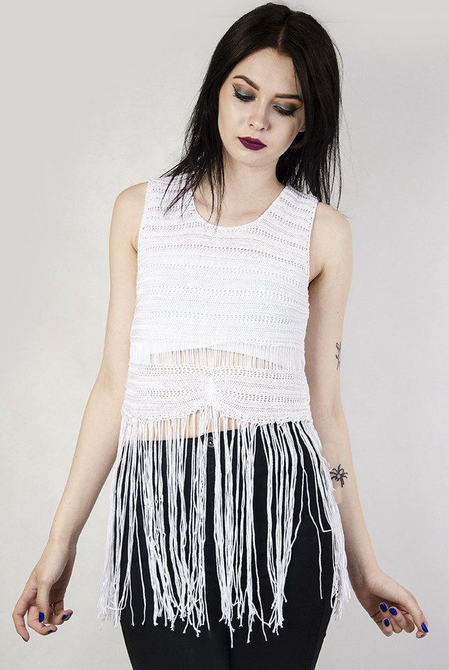 Biała ażurowa bluzka z frędzlami