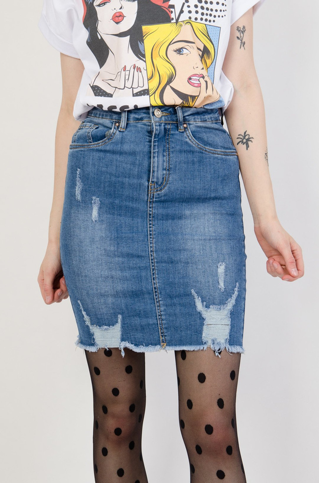 Dopasowana spódnica jeansowa z przetarciami