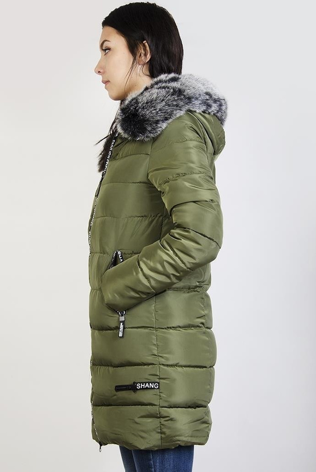 Zielona ocieplana, przedłużana kurtka z futerkiem przy kapturze