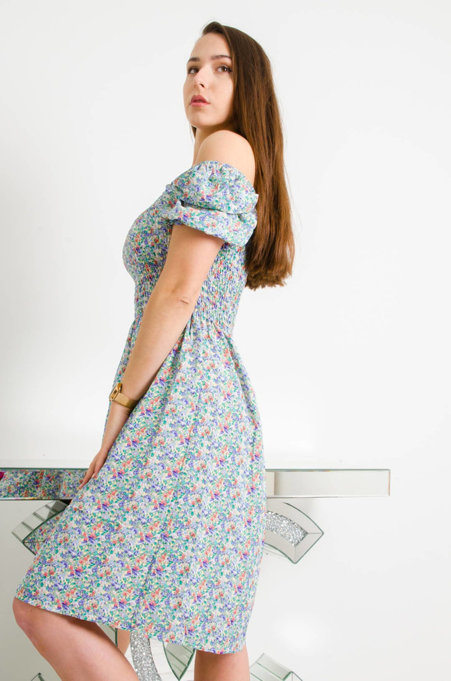 ZIELONA SUKIENKA W KWIATY Z BUFKAMI