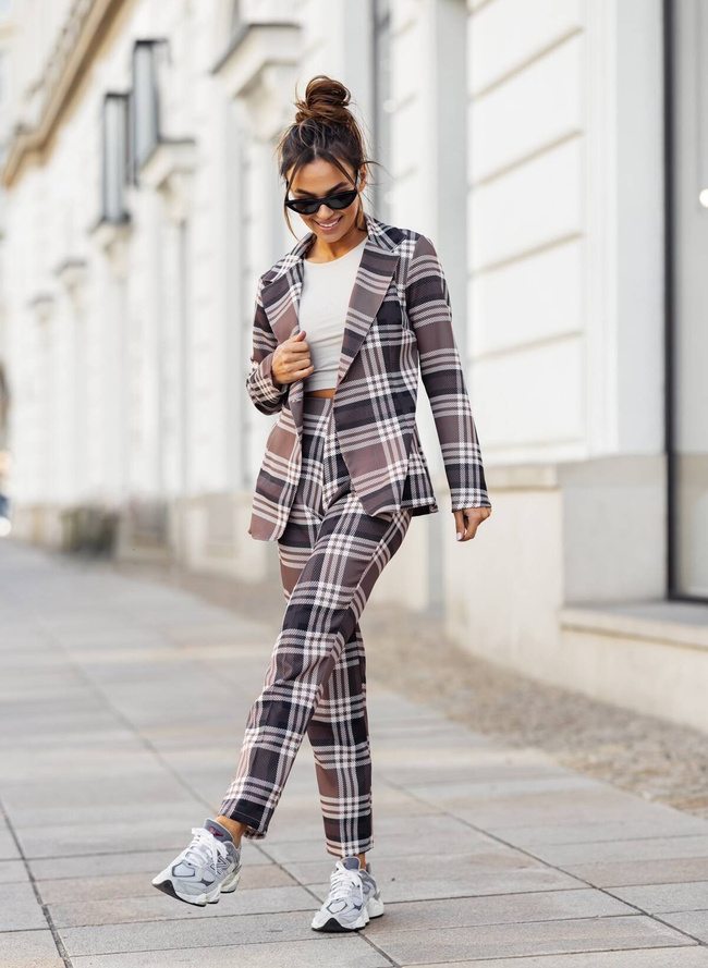 KOMPLET W KRATĘ MARYNARKA+ SPODNIE- CZEKOLADOWY