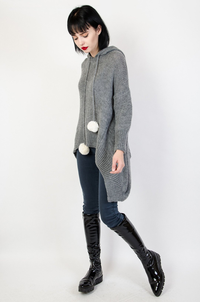 Ciemno szary sweter z dłuższymi bokami oraz kapturem