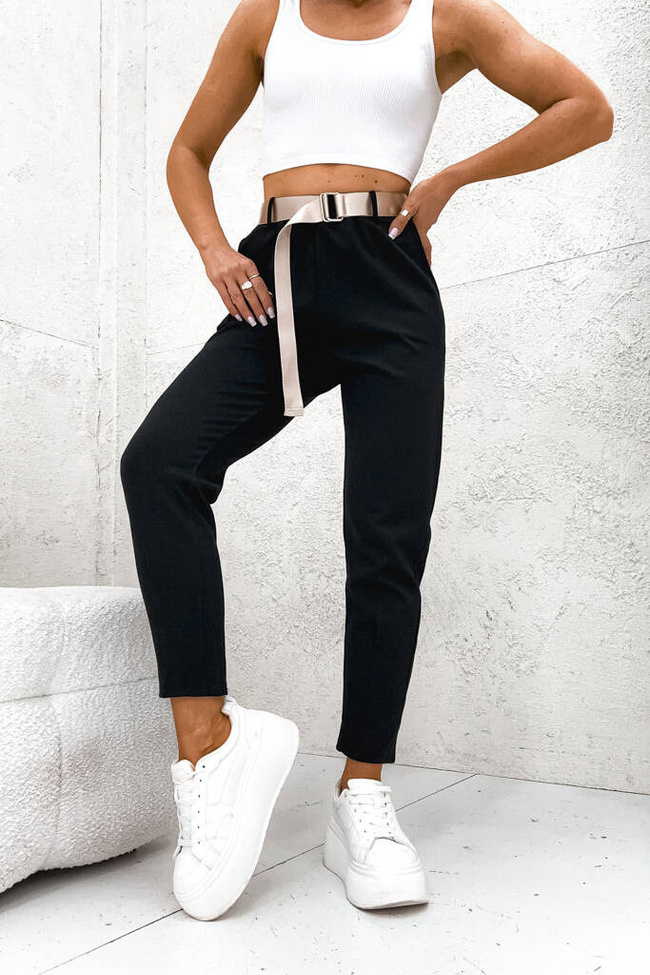 CZARNE SPODNIE Z KIESZENIAMI I ZŁOTYM PASKIEM