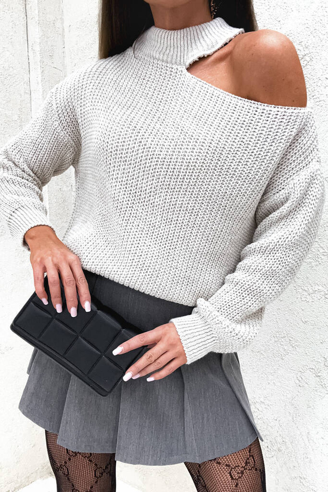 SWETER OVERSIZE Z WYCIĘCIEM NA RAMIENIU- BEŻOWY