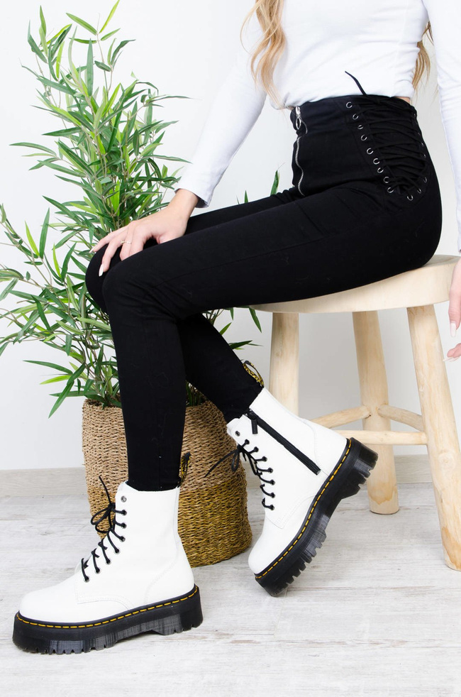 CZARNE MODELUJĄCE SPODNIE Z WIĄZANIEM PO BOKU