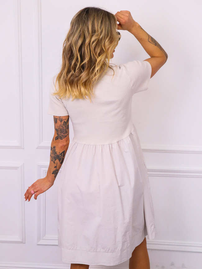 SUKIENKA Z PRĄŻKOWANĄ GÓRĄ- JASNOBEŻOWA