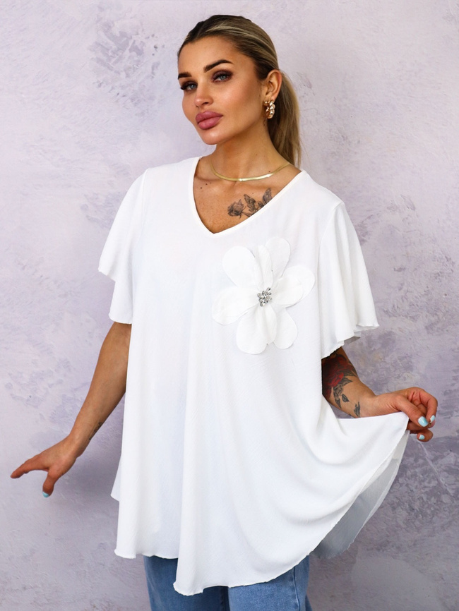 BLUZKA Z KWIATEM I OZDOBNYMI CYRKONIAMI- BIAŁA