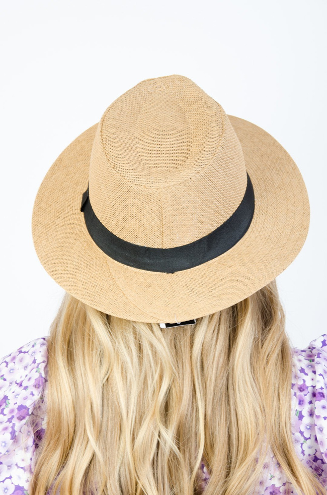 KAPELUSZ SŁOMKOWY ZE WSTĄŻKĄ- BRĄZOWY 