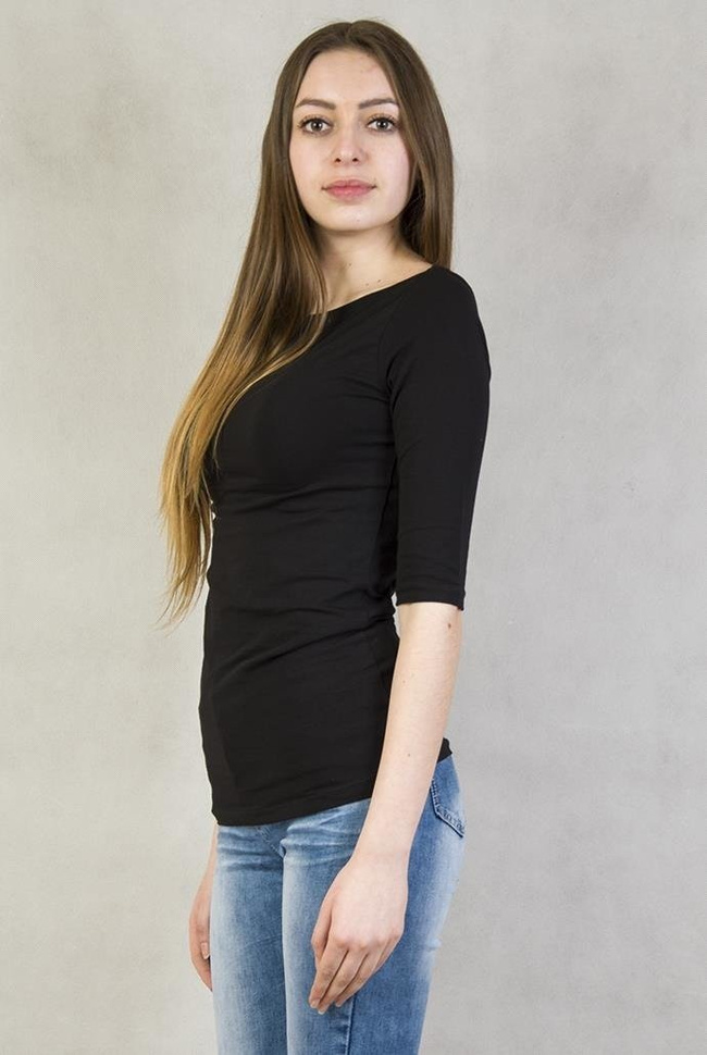 Czarna bluzka z rękawem 3/4 i dekoltem w "łódkę"