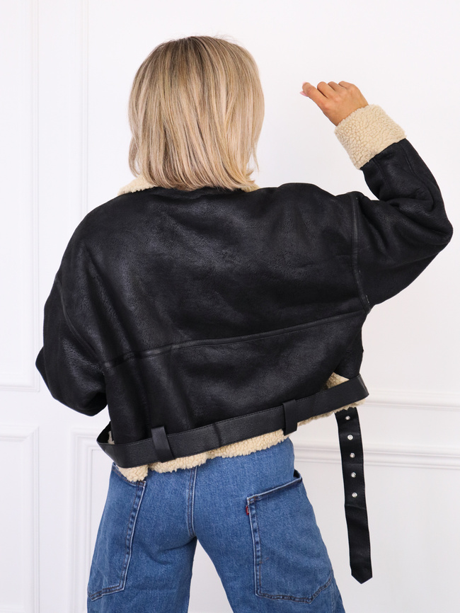 KURTKA ZIMOWA KOŻUSZEK Z PASKIEM NA DOLE- CZARNY