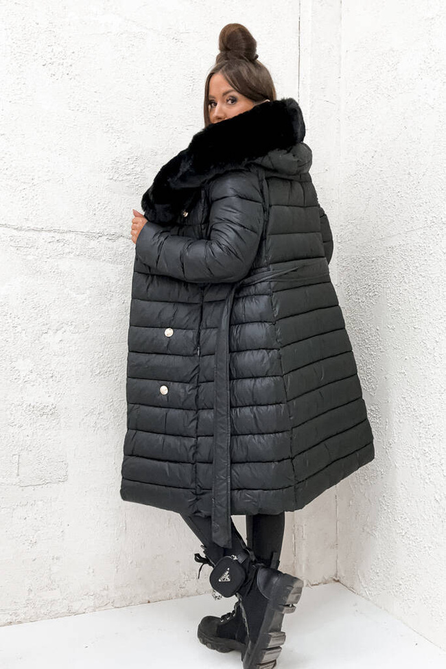 PIKOWANY PŁASZCZ ZE ZŁOTYMI GUZIKAMI I PASKIEM- CZARNY