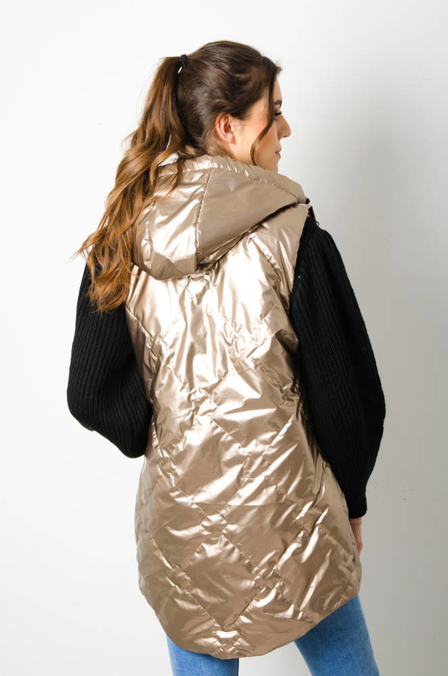 KAMIZELKA PIKOWANA Z KAPTUREM - ZŁOTA 