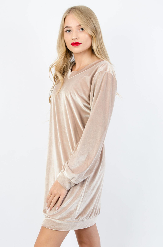 BEŻOWA WELUROWA SUKIENKA Z DEKOLTEM V