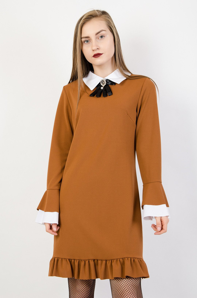 Brązowa elegancka sukienka z kołnierzem