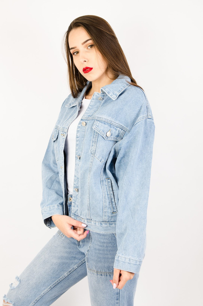 JASNA KURTKA JEANSOWA Z NAPISAMI