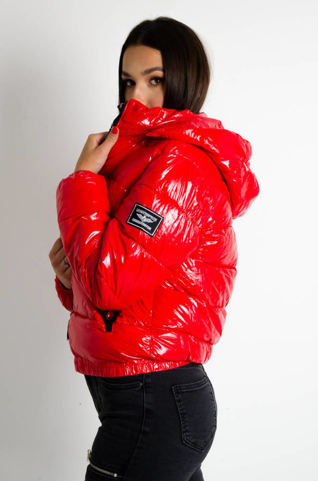 CZERWONA WINYLOWA KURTKA