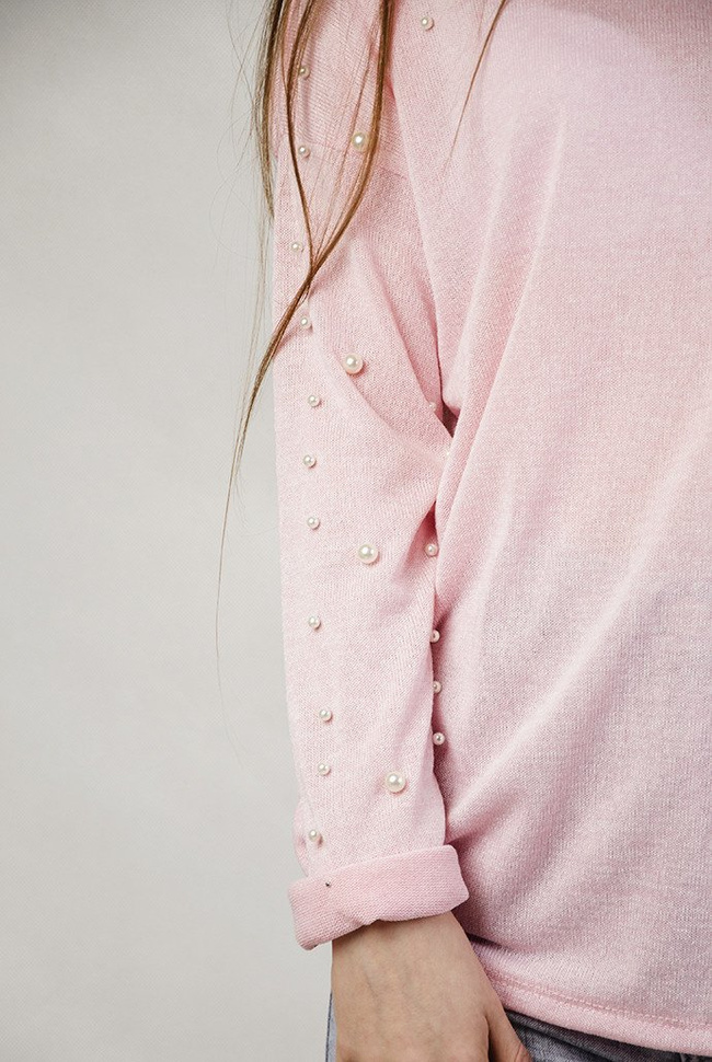 Różowa bluzka z koralikami