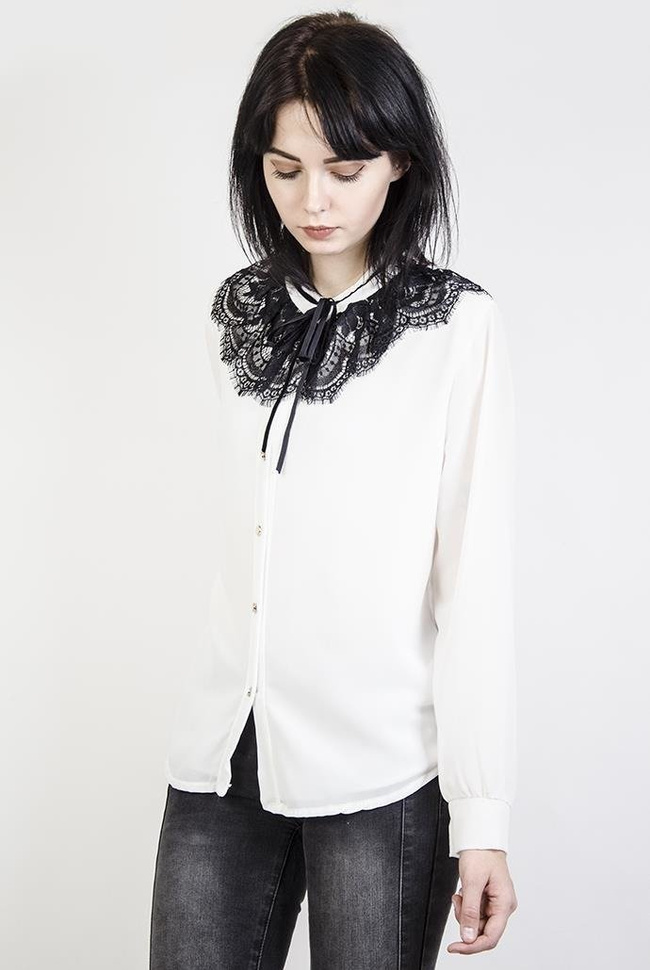 Biała bluzka koszulowa z wiązaniem oraz zdobieniem