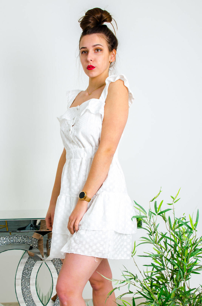 BIAŁA AŻUROWA ROZKLOSZOWANA SUKIENKA MINI