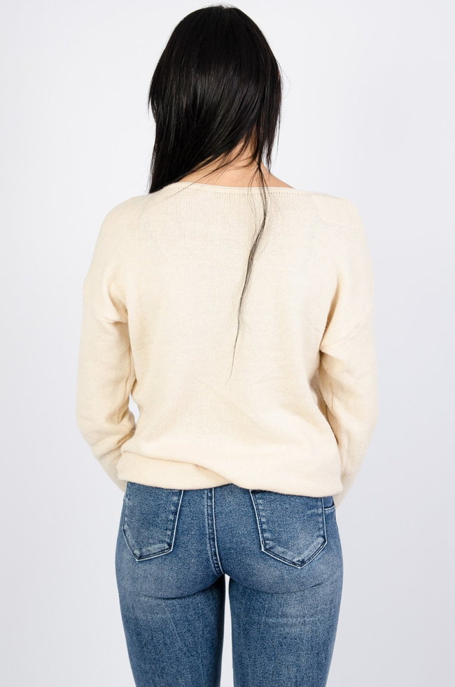 BEŻOWY SWETER Z APLIKACJĄ 