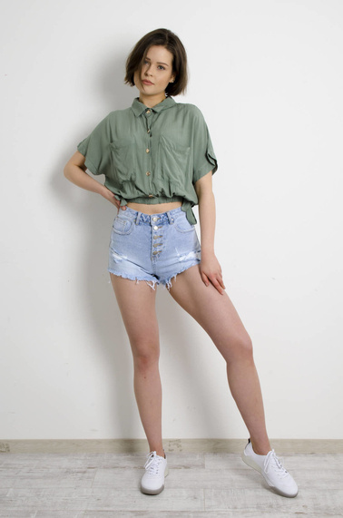 SZORTY Z GUZIKAMI - WYSOKI STAN