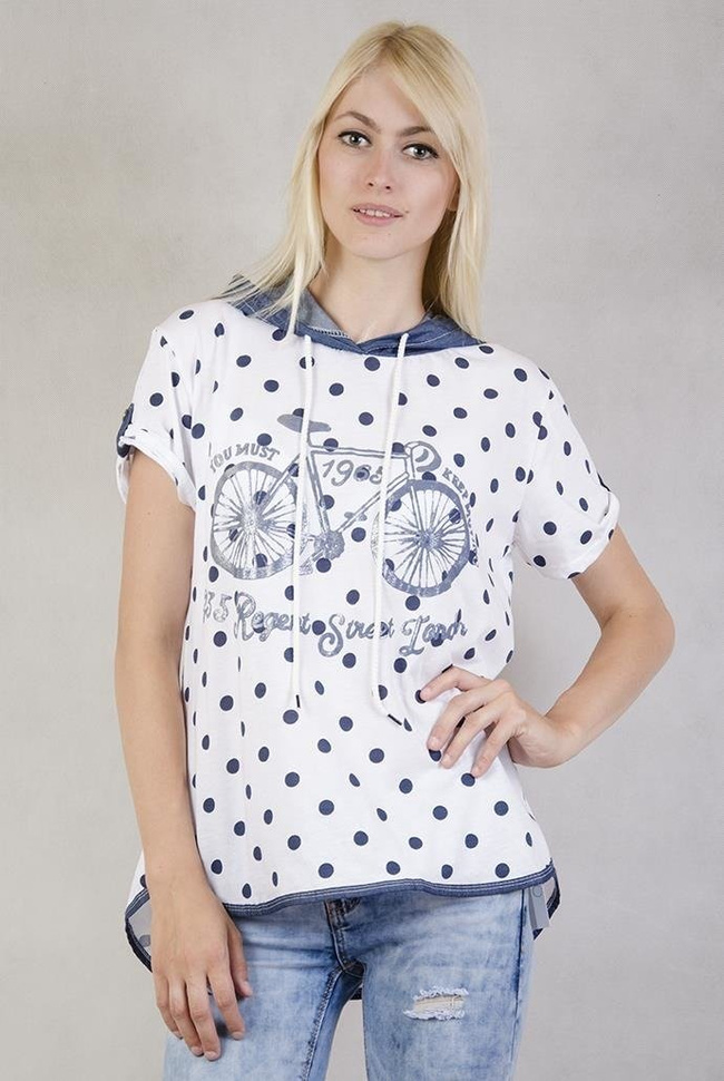 Biała bluzka w granatowe kropki z nadrukiem i kapturem