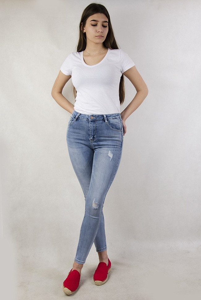 Biała bluzka t-shirt dekolt w serek