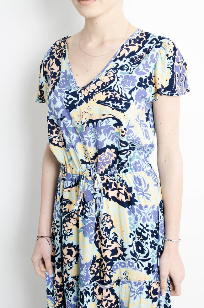 SUKIENKA MAXI WZORZYSTA WIĄZANA W PASIE- NIEBIESKA