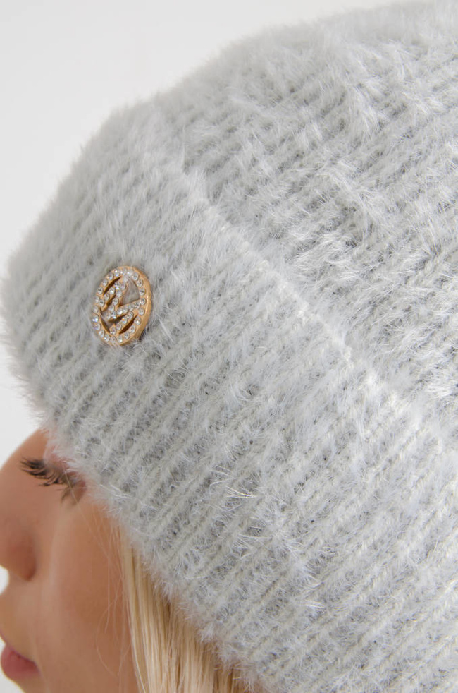 FUTRZANA CZAPKA Z POMPONEM- SZARA