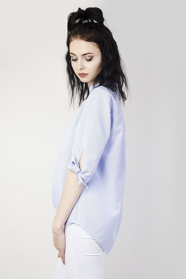 Koszula w paski, z wiązaniami przy rękawach