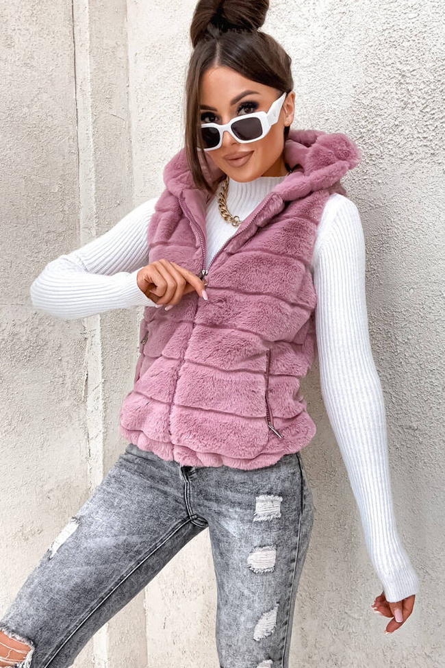 CIEMNO RÓŻOWA FUTRZANA KAMIZELKA - BEZRĘKAWNIK