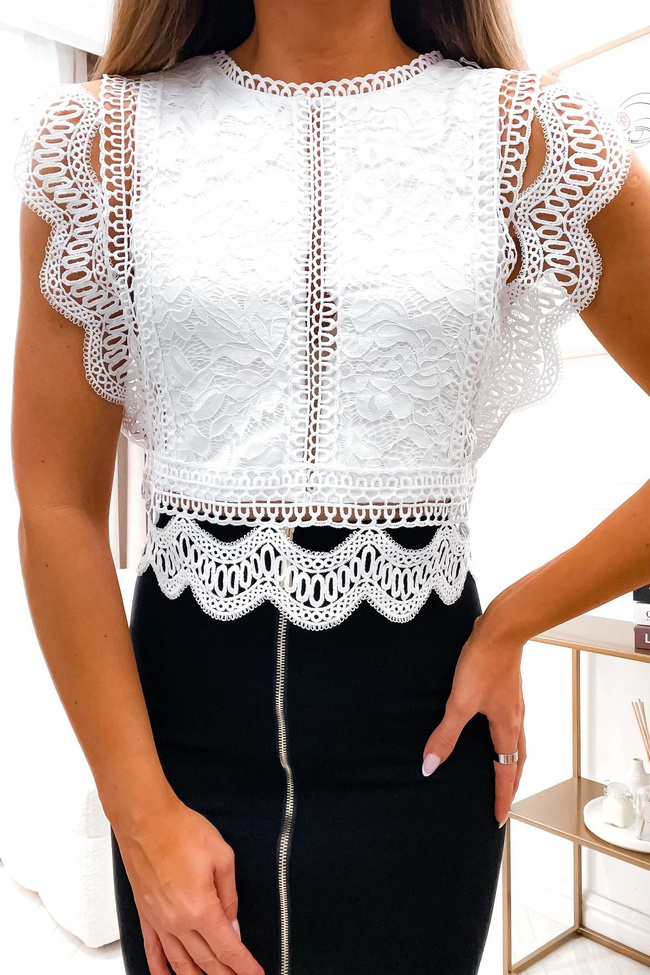 AŻUROWA BLUZKA Z OZDOBNYM ZAMKIEM- BIAŁA