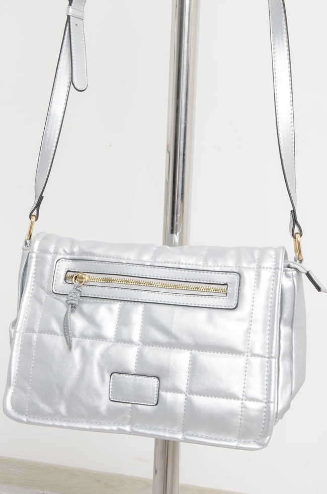 TOREBKA LISTONOSZKA Z OZDOBNYMI PRZESZYCIAMI- JASNO SREBRNA