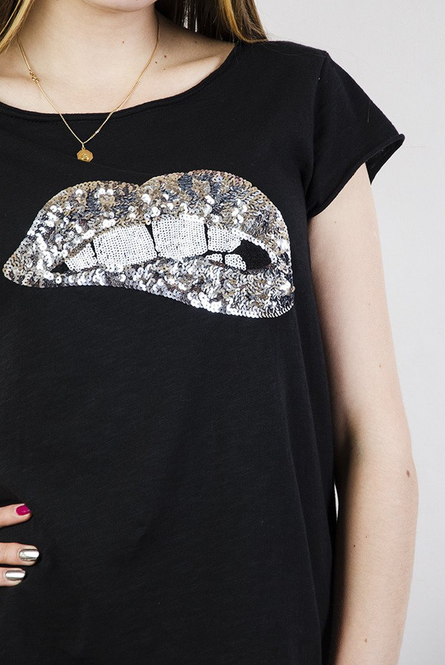 Czarna bluzka z cekinowymi ustami