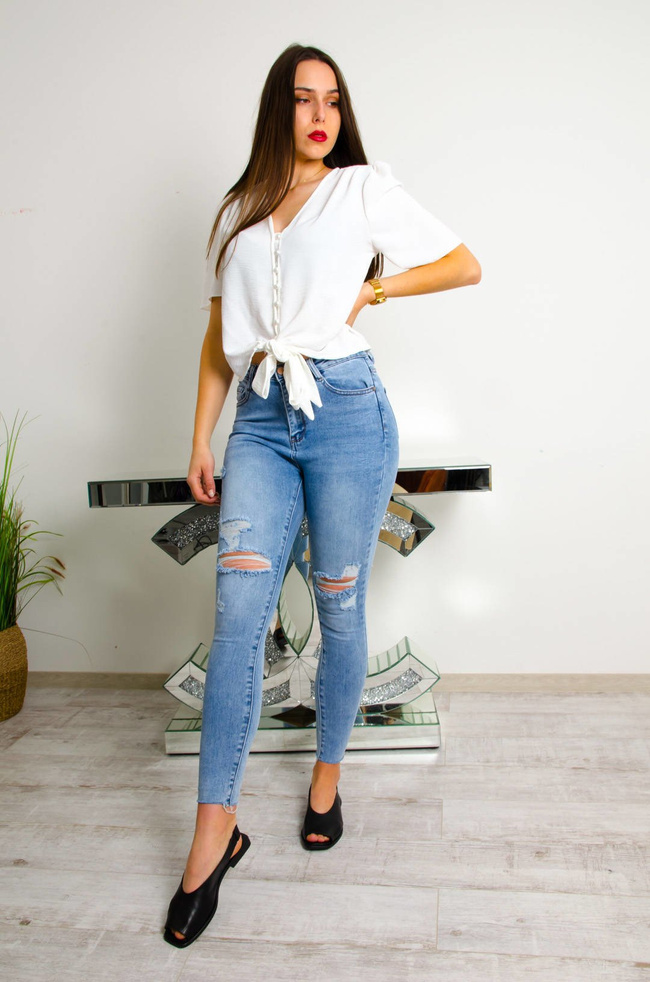 BIAŁA BLUZKA ZAPINANA NA GUZIKI Z WIĄZANIEM