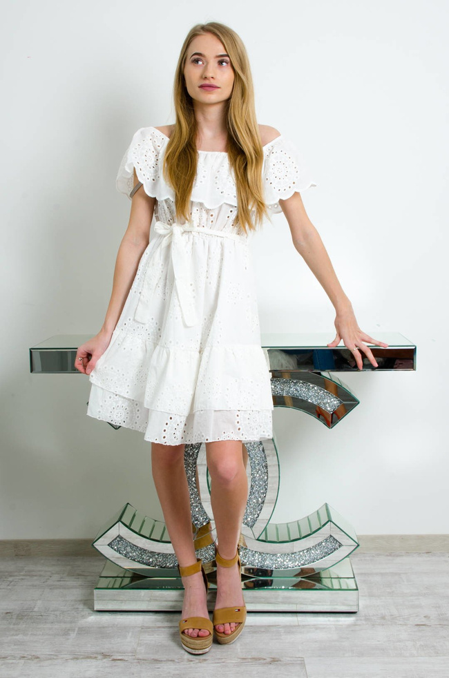 BIAŁA AŻUROWA SUKIENKA HISZPANKA Z WIĄZANIEM W PASIE