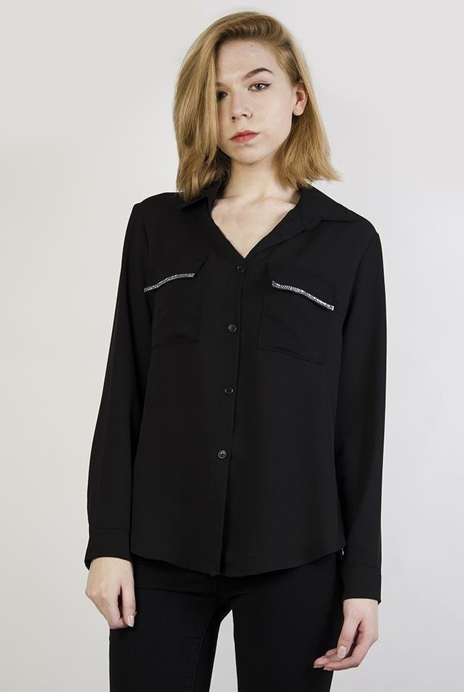 Czarna koszula z cyrkoniami przy kieszonce
