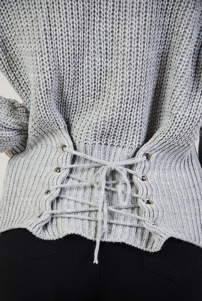 Szary sweterek z wiązaniem z tyłu