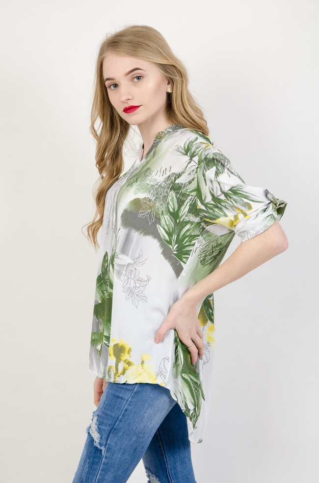 Biała koszula w liście